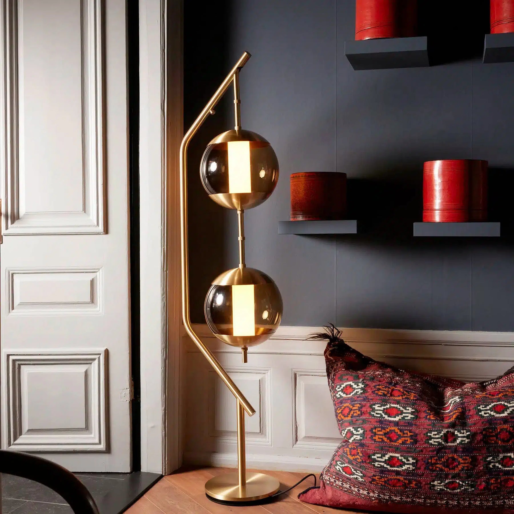 Gulv- & Bordlamper fra Rubn: Eksklusiv Belysning til Dit Hjem List Hero Image